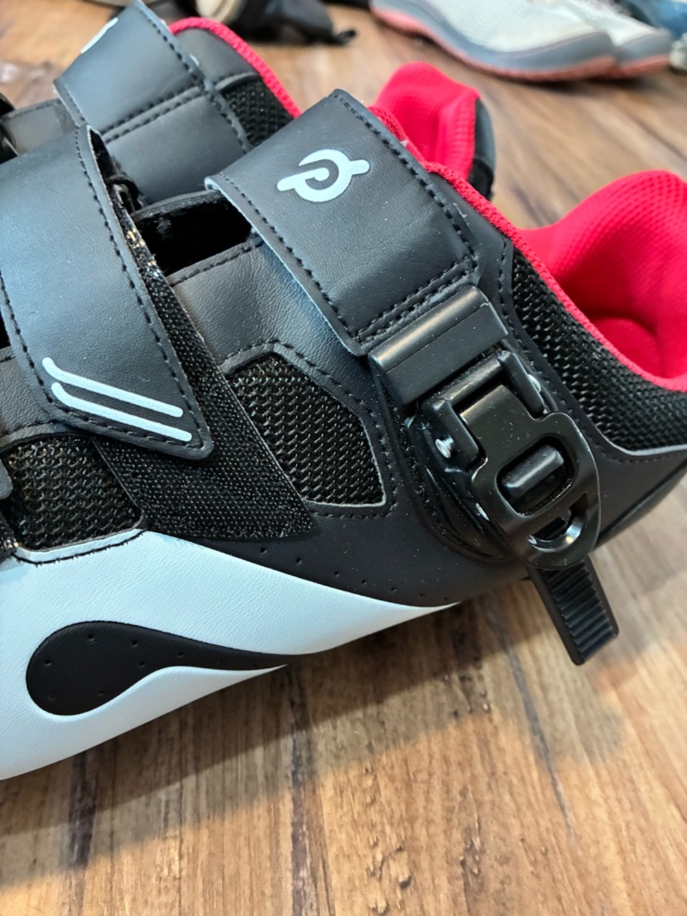 Peloton Men's 48 Cycling Shoes Black Red Accents Spin Bike Workout US size 13.5 - Picture 8 of 10